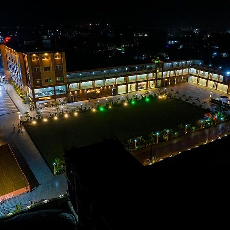 The Bodhi Palace Resort Экстерьер фото