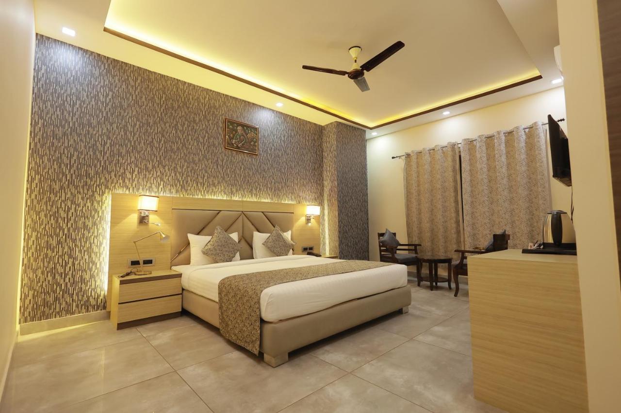 The Bodhi Palace Resort Экстерьер фото